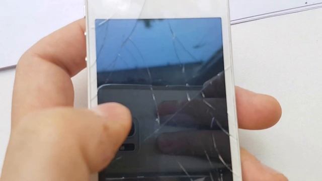 Неубиваемый IPHONE смотреть онлайн