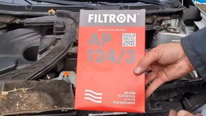 Особенности замены воздушного фильтра Рено Каджар 2019 с адблю.