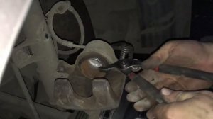 Замена передних тормозных дисков IX35 2WD ЧАСТЬ2.