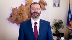 поздравления от мэра города Вадима Семёнова и председателя Законодательного Собрания