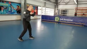 Уроки бокса 10 . Работа ног в боксе