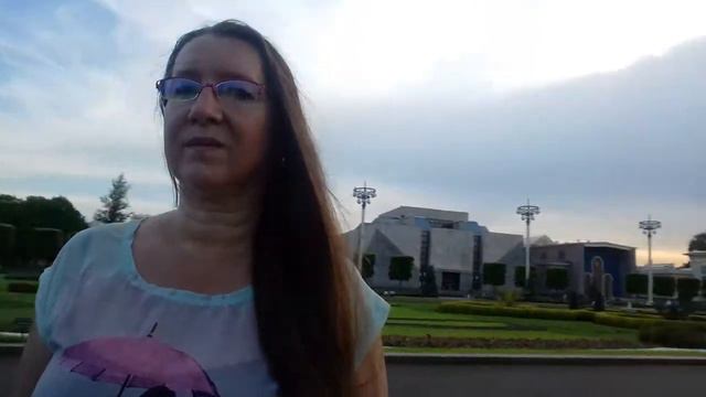 Когда Еще Потанцую на ВДНХ ? - Народу Никого. Потерялась Девочка.