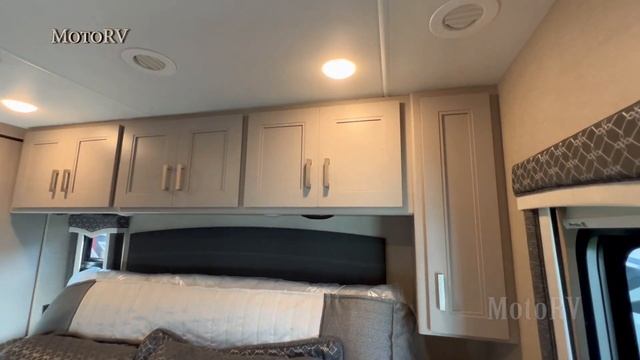 Thor Omni SV34 Super C 2023 Ford F600 4x4 Motorhome