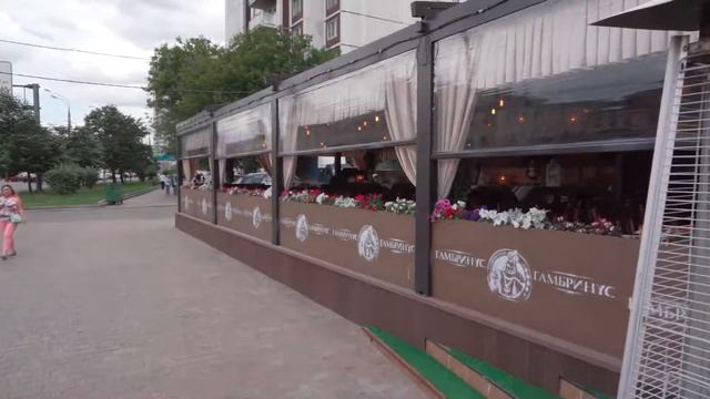 Нестандартная открывающаяся веранда с перголами для ресторана Гамбринус. смотреть онлайн