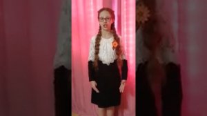 Верногорова Валерия,  муз.  И Шварц, сл.  В Коростылёв «Им было всего лишь двенадцать»