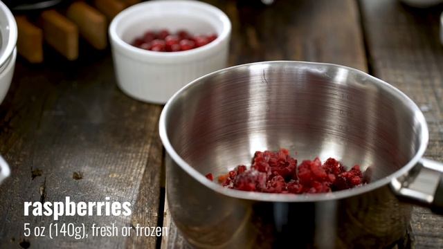 Winter Cake - White Cake with Berry Filling смотреть онлайн