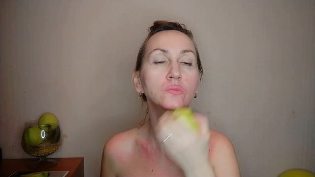 ЯБЛОЧНЫЙ МАССАЖ №1 в МИРЕ.ДЛЯ ОМОЛОЖЕНИЯ И УПРУГОСТИ КОЖИ.МОЛОДОСТЬ ОДНА БЕРЕГИ ЕЕ. смотреть онлайн