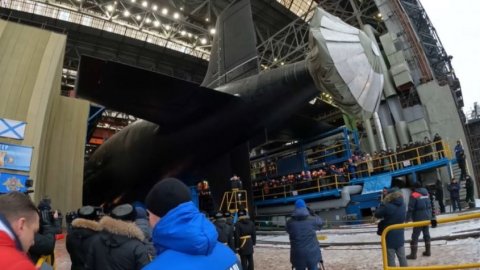 Многоцелевая атомная подлодка «Архангельск» спущена на воду