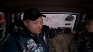 Дастер в горку с ESP. На Нивах по руслу реки.