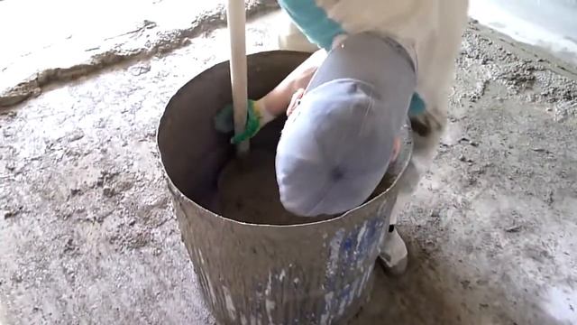 Черновая стяжка  пола из смеси М 300
