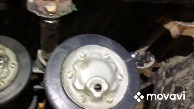 Смазываем подшипники катков снегохода Буран