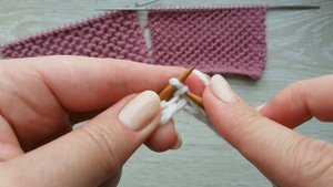 Очень легкий узор лицевыми петлями для вязания спицами (для шапки, варежек, джемперов)