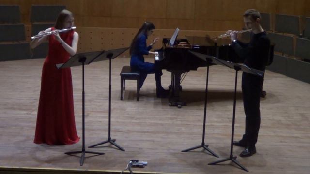 Ф.Гобер "Греческий дивертисмент"для 2-х флейт и ф-но смотреть онлайн