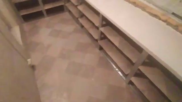 Полки для хранения инструмента и запасов как стеллаж на лоджию или балкон - снято на видео смотреть онлайн