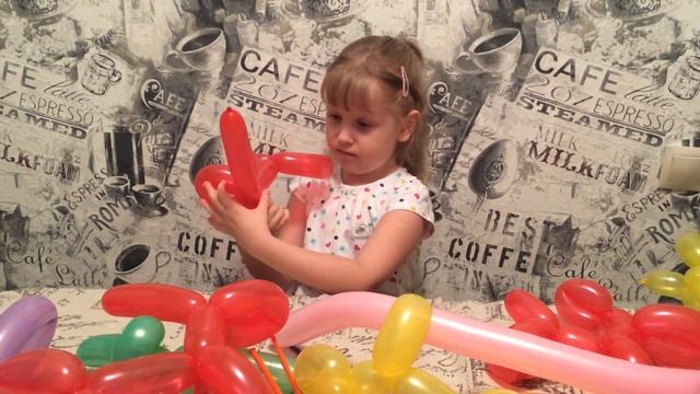 ? Настя делает собачек из длинных шариков! ? Nastya makes dogs of balls! ? Vlog/Влог смотреть онлайн