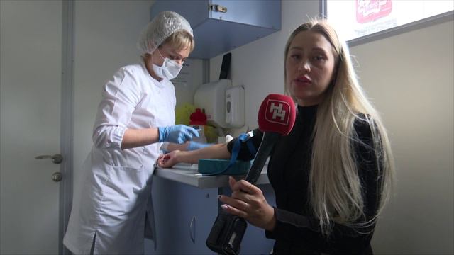 Заняться степ-аэробикой предложили новосибирцам на Дне физкультурника