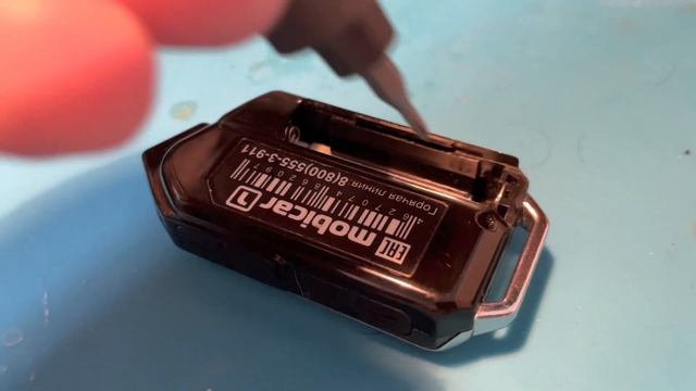 Брелок Scher-Khan Mobicar 1 пожирает батарейки ? смотреть онлайн