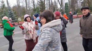 ТЬІ КОРОЛЕВА ЗВЕЗД В НОЧИ❤️ ТАНЦЬІ В ПАРКЕ ГОРЬКОГО ❤️ХАРЬКОВ 2023