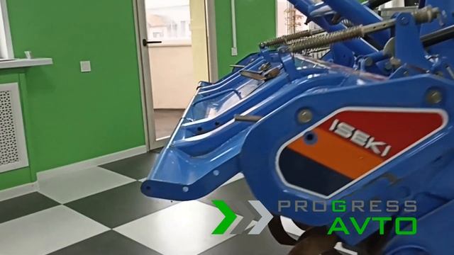 Обзор японского минитрактора со снегоотбрасывателем шнекоротором ISEKI SIAL223 Москва д. Ерёмино 5А