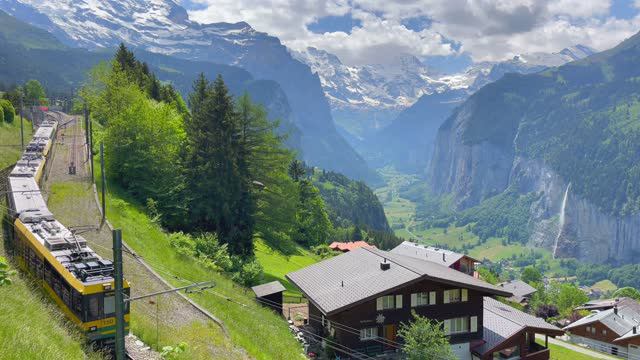 Wengen - "пентхаус" Лаутербруненна, на его восточной скале, добираемся на поезде, + экскурсия! :)