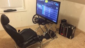 Гоночное игровое кресло автосимулятор (Logitech G27)