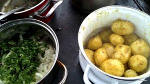Свиные ребра с картошкой в казане