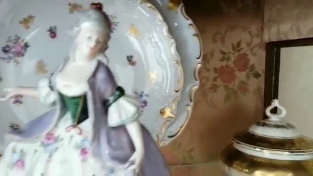 Антикварные находки у Веры. Мебель, фарфор, прекрасный показ интерьера. смотреть онлайн