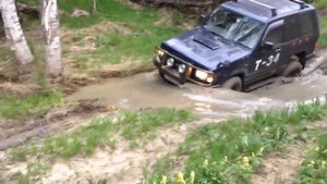 Исузу Бигхорн или просто Танк)))