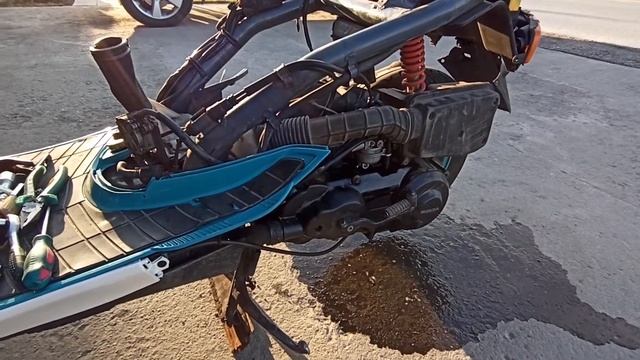 Перелив карбюратора. Финал проекта Мятный. Honda Lead 90. Продаю скутер. 54 такта смотреть онлайн
