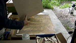 Вместо холстика потолок из ДВП