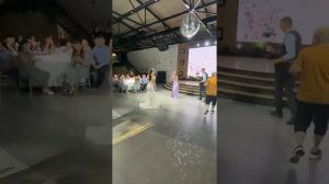 Трогательное поздравление на свадьбу от сестры;)