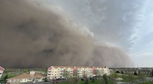 Пыльные бури обрушились на штаты Среднего Запада США