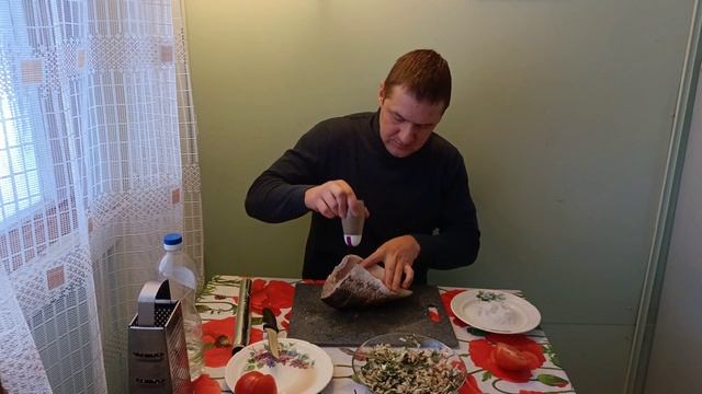 карп фаршированный приготовленный на углях