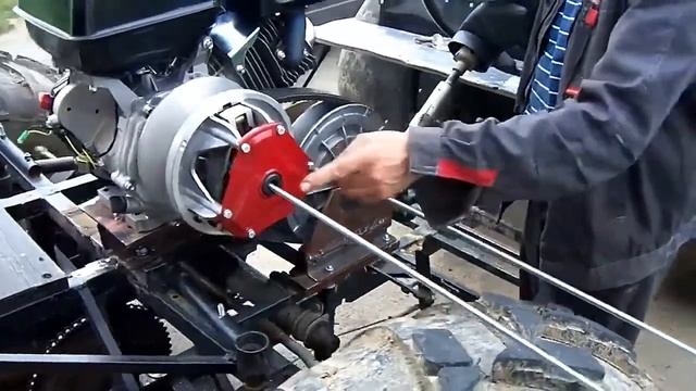 Установка вариатора на вездеход Часть 2 я Двигатель с ведущим шкивом смотреть онлайн
