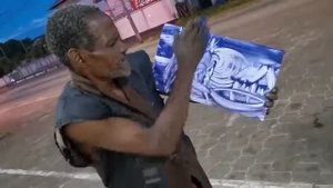 Удивительный уличный художник из Суринама.