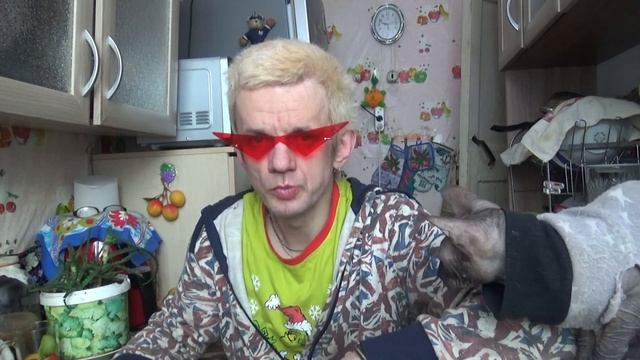 обжор мукбанг солянка с колбасой