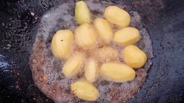 Choyxona uslubida qozon kabob. Настоящий Узбекский Казан кебаб . Дода | Doda. смотреть онлайн