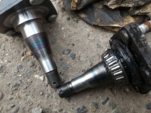 ?Тема ЛАНОСА  - подшипник и цапфа (ось) заднего колеса