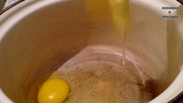 Шарлотка яблочная в мультиварке смотреть онлайн