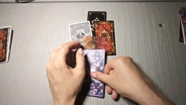 ТАРО! Анализ отношений c загаданным человеком.