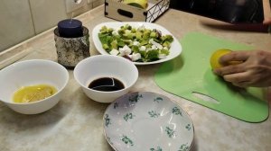 Авокадо и,, Сиртаки".Лёгкий, вкусный салат.