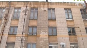 Теперь убрать лед с крыши специалисты могут в несколько раз быстрее, при этом не повреждая кровлю