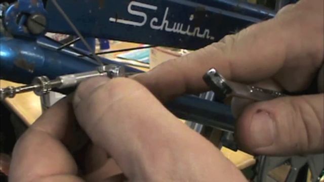 How To Adjust 3-Speed Cable Sturmey Archer - Schwinn Speedster Part 8 - BikemanforU Episode 32 смотреть онлайн