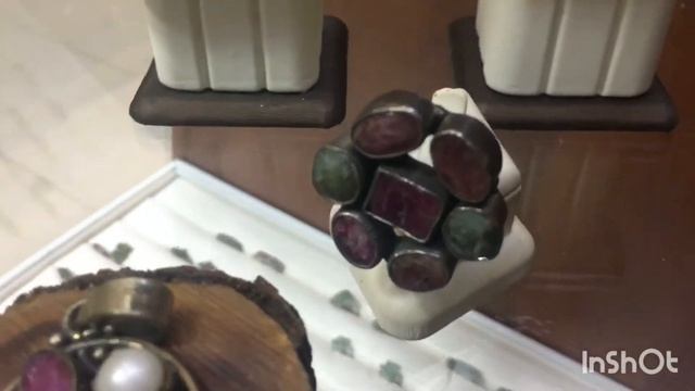 Ювелирные украшения с натуральными камнями.  Проверка камней
