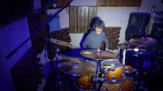 Саша - Bruno Mars - Uptown Funk (Drum Cover) смотреть онлайн