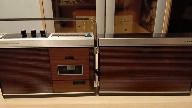 Sanyo M4000. мини-обзор и демонстрация работы аппарата от 03.02.2024 смотреть онлайн