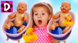 Bad Baby ЗЛАЯ КУКЛА Беби Бон ПОКРАСИЛА ВОДУ в Ванне Вредные Детки Купаются Baby Born Doll Bath Time