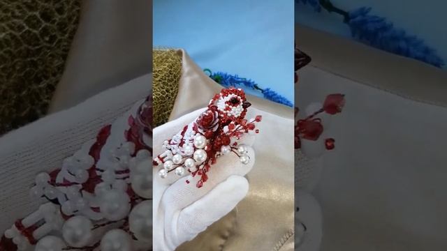 Красно-белая брошь птица. Red and white bird is a fashionable brooch pin ??? смотреть онлайн