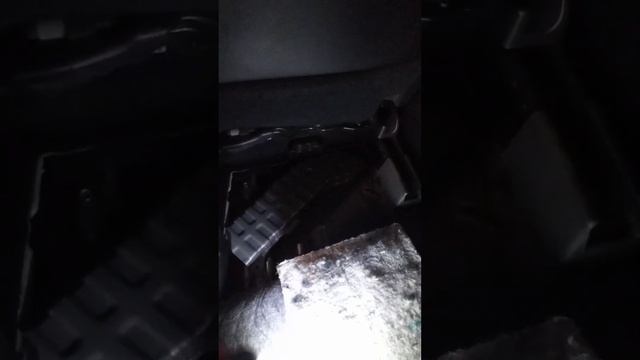 ? РЕГУЛИРОВКА НОЖНИКА СТОЯНОЧНОГО ТОРМОЗА НА HONDA CR-V ЧЕТВЁРТОГО ПОКОЛЕНИЯ ??? смотреть онлайн