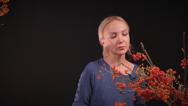 КАК ИСПОЛЬЗОВАТЬ РЯБИНУ | КАРКАС ДЛЯ ЦВЕТОВ | СОВЕТЫ LBA смотреть онлайн